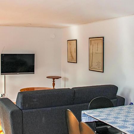 1 Bedroom Lovely Home In Sturkoe Bredavik  Zewnętrze zdjęcie